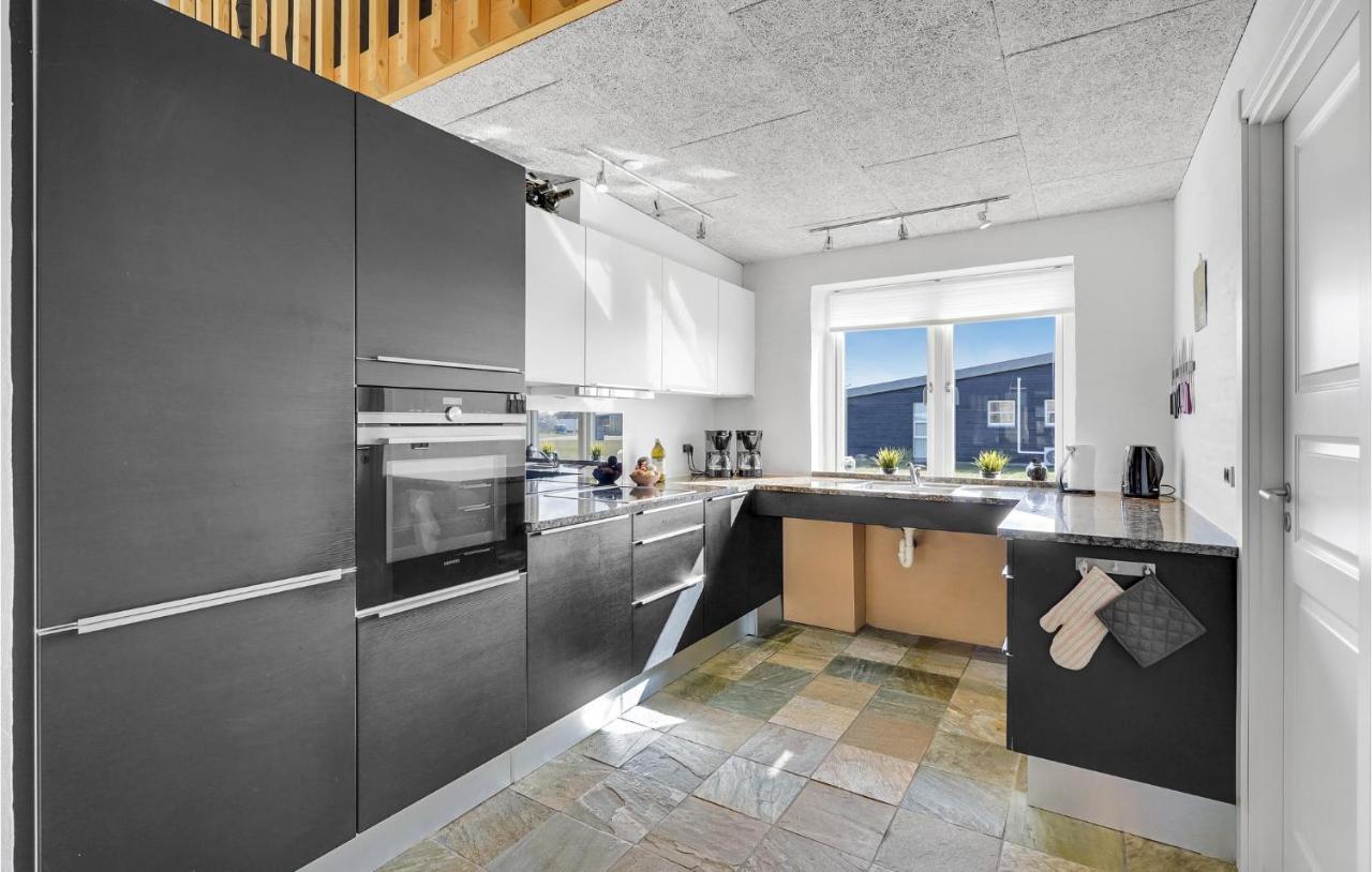 Nice Home In Tarm With Kitchen Екстериор снимка